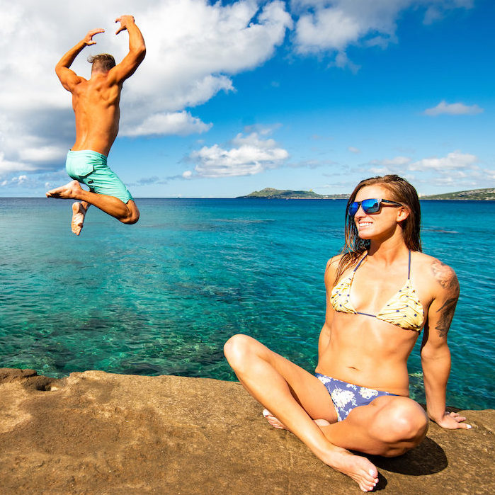 cliff-jumoing-in-hawaii